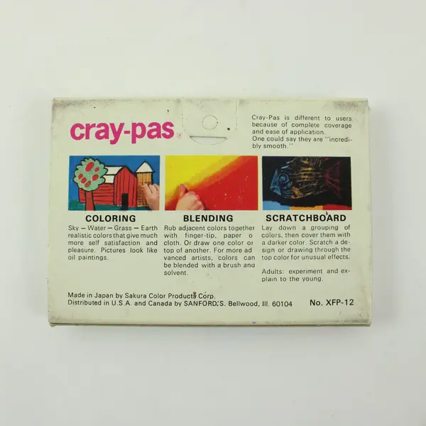 Cray-Pas Colors 12-Color Crayon Set XFP-12 Made in Japan