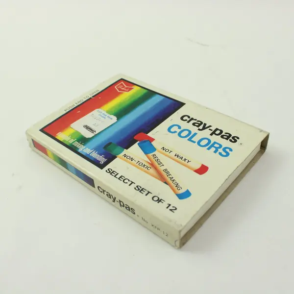 Cray-Pas Colors 12-Color Crayon Set XFP-12 Made in Japan