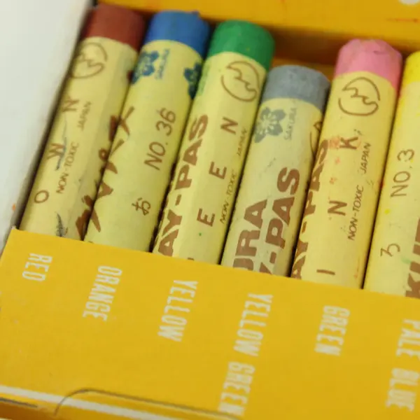 Cray-Pas Colors 12-Color Crayon Set XFP-12 Made in Japan