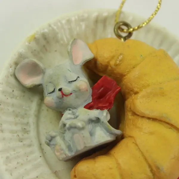 Enesco 1991 Mouse Welcome Santa Plate Hanging Christmas Ornament 2.8 Inch
