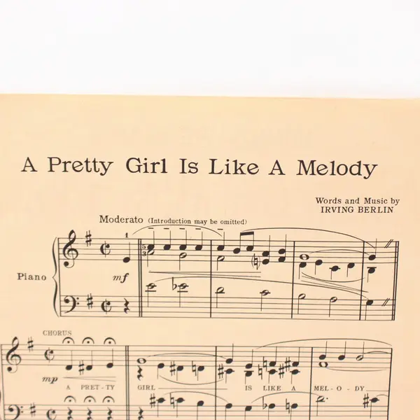 Irving Berlin A Pretty Girl Is Like a Melody Children's Piano Sheet Music