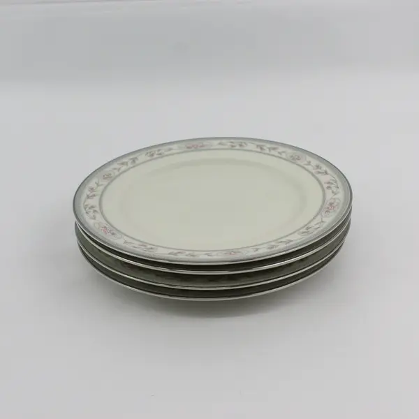 Set of 4 Mikasa 7.5" Fine China Beaumont Bread Plates L5523 