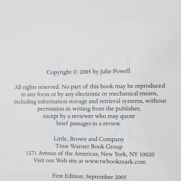 Julie & Julia by Julie Powell 2005 1st Edition Hardcover DJ Standing Bird Whisk 
