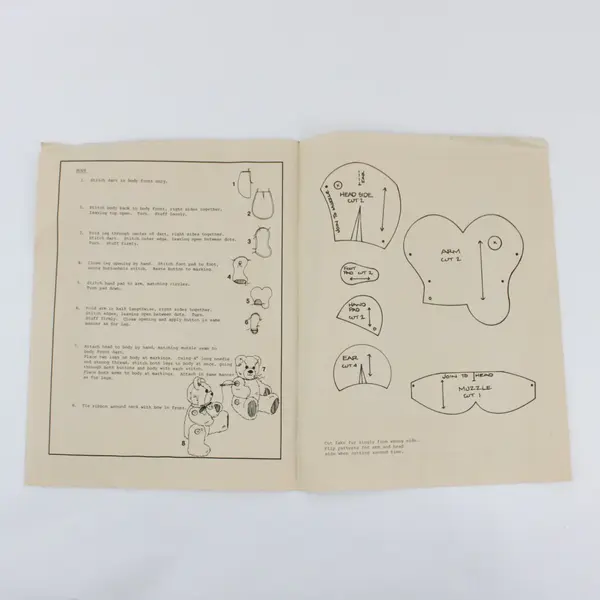 Vintage Daisy Kingdom Patty Bear 219 Sewing Pattern Uncut 1982/83