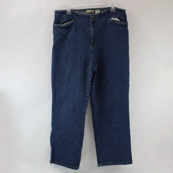 TravelSmith Women's 18W Straight Leg Jeans Medium Wash