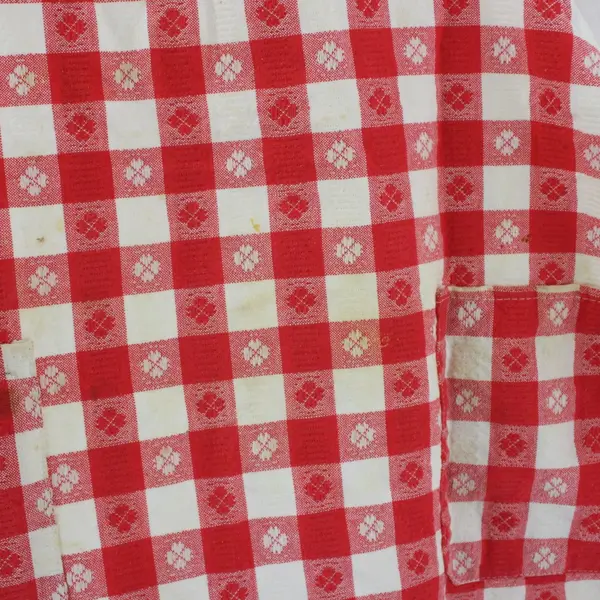 Red White Plaid Knit Bib Apron Adjustable Neck Waist Ties