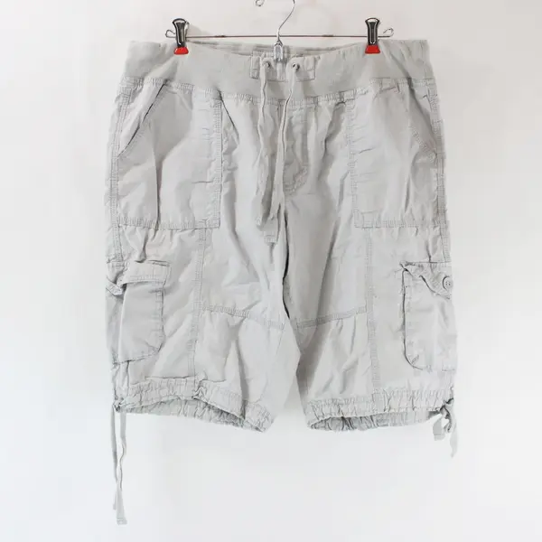 G.H. Bass & Co Women's XL Light Grey Quick Dry Hiking Cargo Shorts