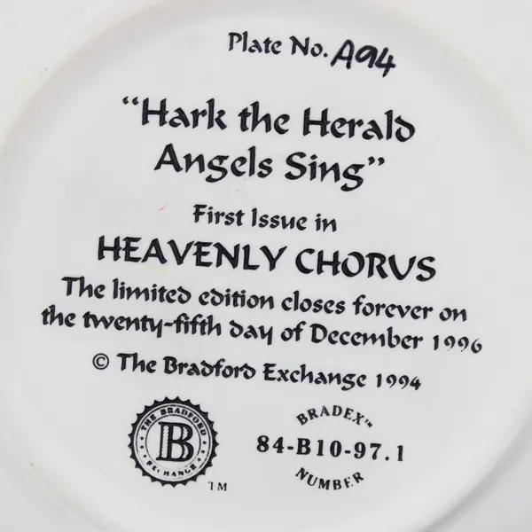 Bradford Exchange Hark the Herald Angels Sing Musical Christmas Plate