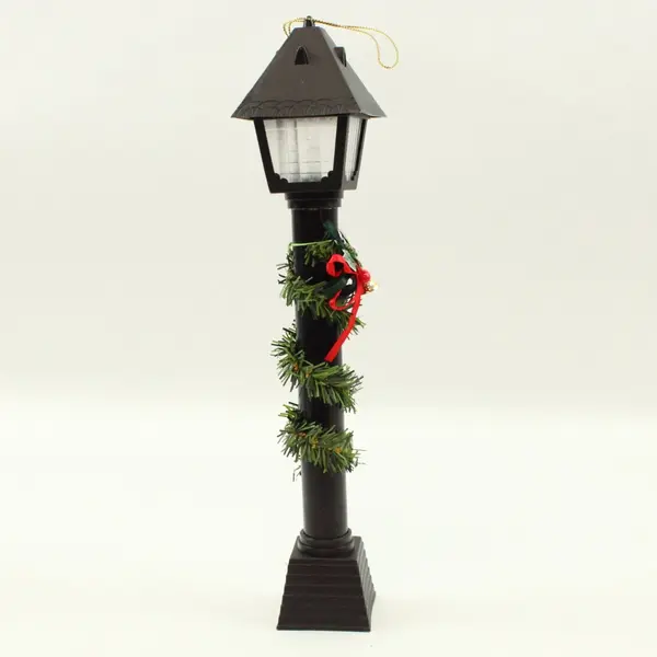 Christmas Lamp Post Tabletop Decoration Lantern Wreath 11.5in Black