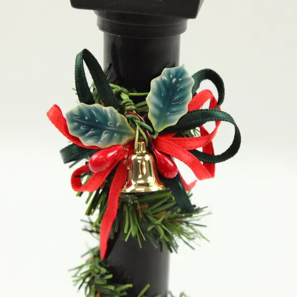 Christmas Lamp Post Tabletop Decoration Lantern Wreath 11.5in Black