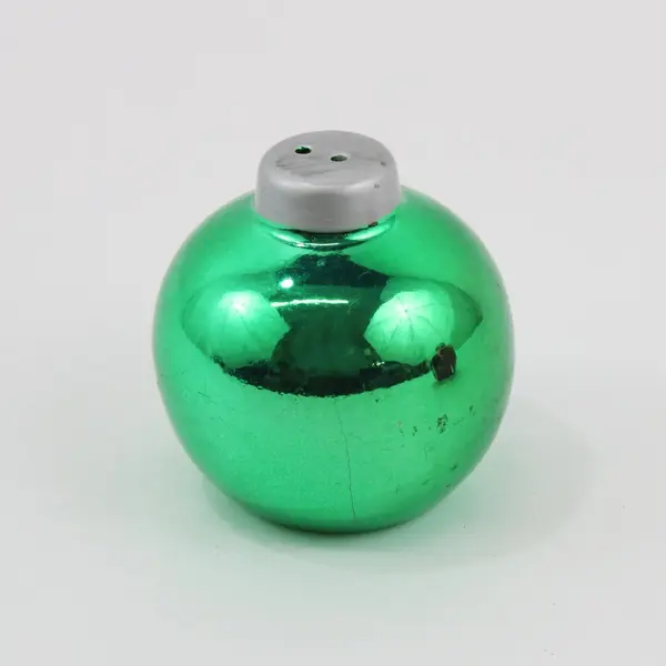 Vintage House of Lloyd Christmas Around the World Salt Pepper Shaker Set 3" Tall