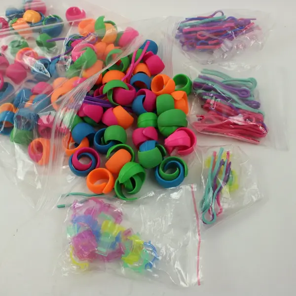 Thread Spool Huggers Bobbin Clips Sewing Holders Assorted Colors