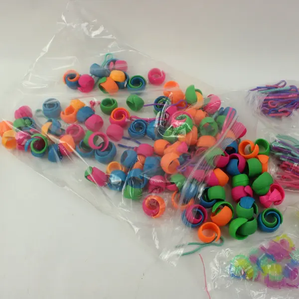 Thread Spool Huggers Bobbin Clips Sewing Holders Assorted Colors