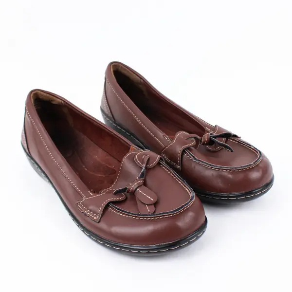 Clarks Women's Brown Leather Boat Shoes Size 8W Slip-On Moc Toe Flats