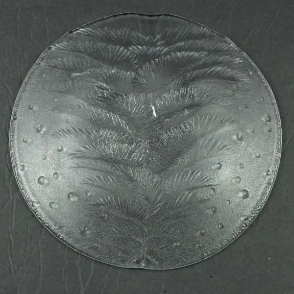 Mikasa Noel Frosted Glass Christmas Tree 8.5" Plate