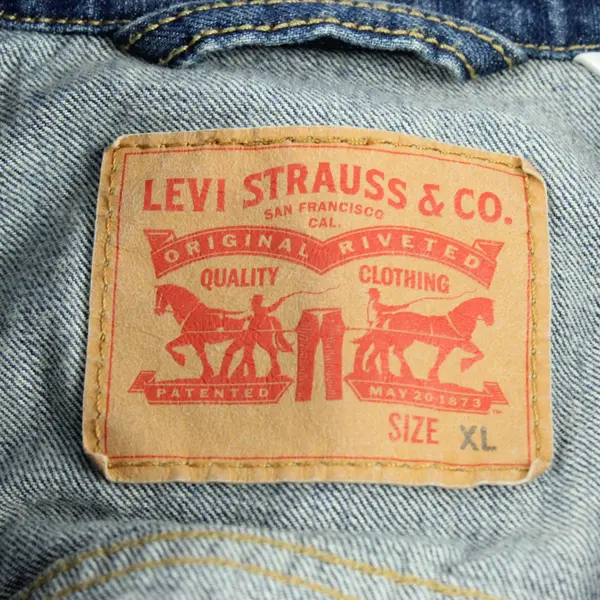 Levi's Women's Denim Jean Jacket Medium Wash Size XL