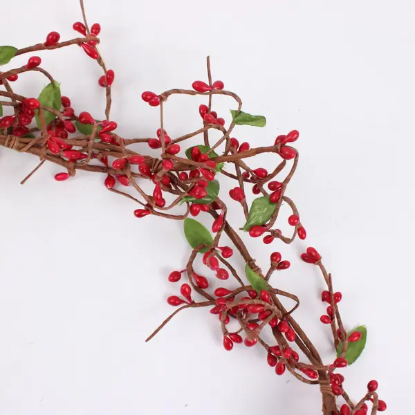 Red Berry Pip Berry Garland Vine Christmas Holiday Decor 72 in long