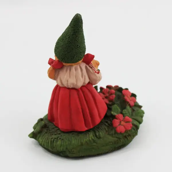 Vintage 1988 Artina Rien Poortvliet Claire Gnome Figurine 