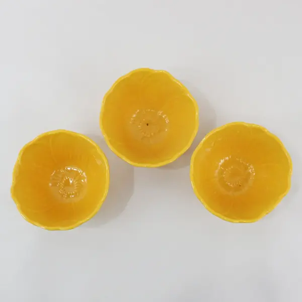 Set of 3 Pier 1 Imports Yellow Floral Shaped Melamine Bowls 4.5"