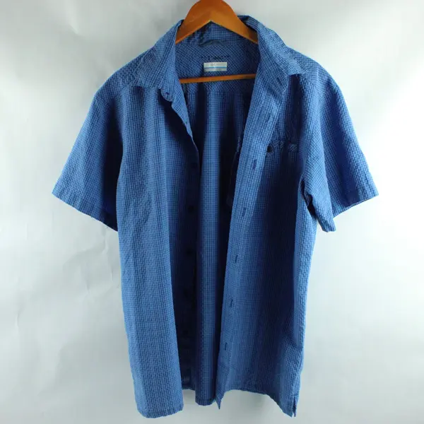 Columbia Omni-Shade Men's M Blue Plaid Short Sleeve Button Down Shirt