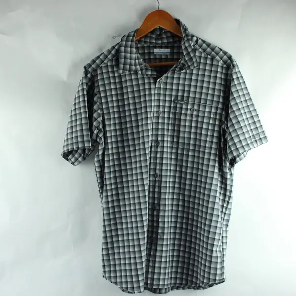 Columbia Men's Short Sleeve Button Down Shirt Gray White Plaid Check M