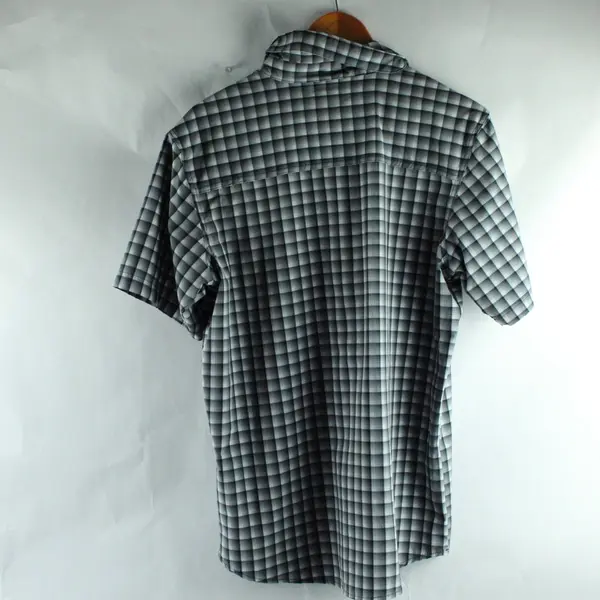 Columbia Men's Short Sleeve Button Down Shirt Gray White Plaid Check M