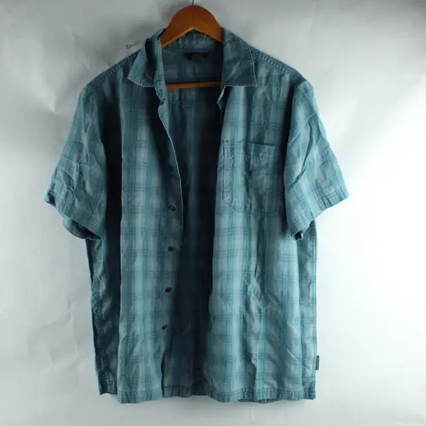 Royal Robbins Men's Blue Plaid Short Sleeve Button Down Shirt Medium