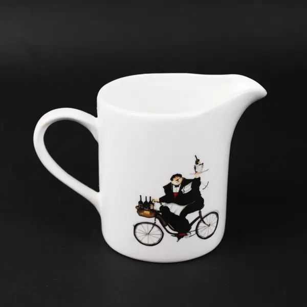 Oneida Kitchen Chefs To Go Creamer Pitcher Milk Server
