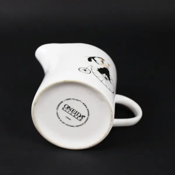 Oneida Kitchen Chefs To Go Creamer Pitcher Milk Server