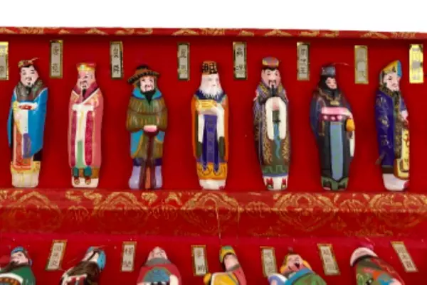 Vtg 20 Piece Hand Painted China Emperors And Kings Miniature Figurine Boxed Set