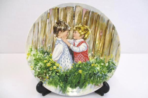 Mary Vickers Plates Playtime & Be My Friend Lot of 2 My Memories Series