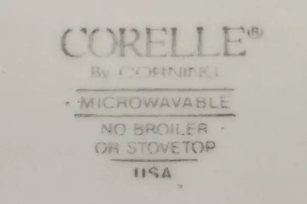 Lot of 4 Corelle by Corning Discontinued Peach Garland Bread Plates Chip