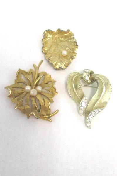 Lot of 3 Vintage Gold Tone Broach Pins Pear Rhinestone Accents Trifari Usner