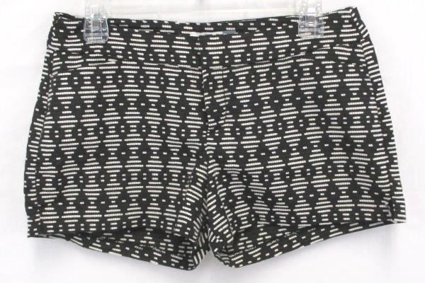 Lot of 2 Women's Black Geometric White Mini Short Skirt Old Navy Gap 2