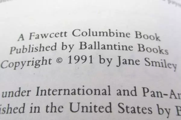 A Thousand Acres By Jane Smiley Soft Cover Novel 1991 Ballantine Books