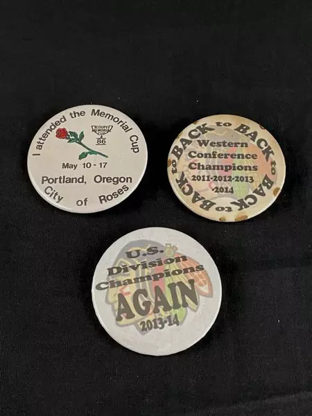 Lot of 7 Portland Winterhawks Championship Buttons Fan Collector's Item