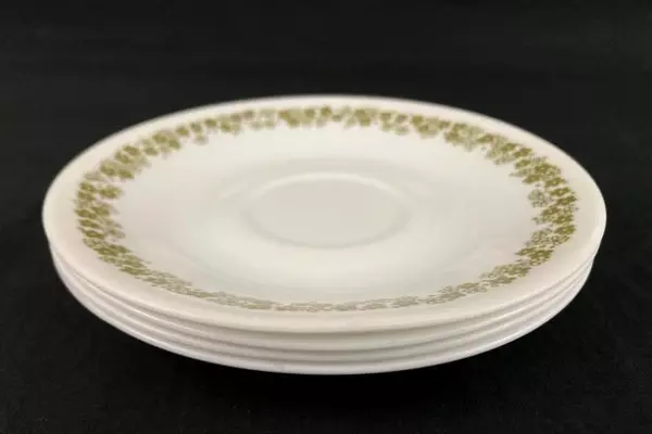 Corelle Livingware Crazy Daisy Avocado Green Saucers Set of 4 Vintage 6"