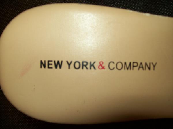 New York & Company Women's Wedges White and Tan Size 9