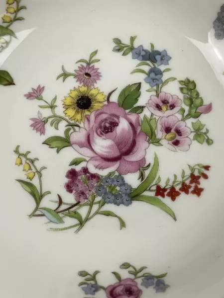 Set of 2 Vintage Federal Shape Syracuse China Floral Fruit Bowls Gold Trim