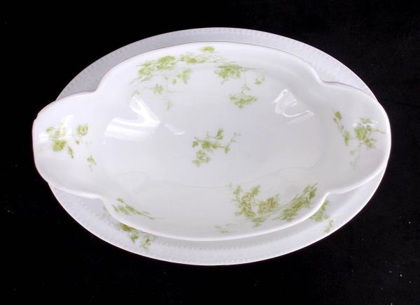 HAVILAND Limoges Gravy Boat Schleiger #150 Green Rose Harrison France