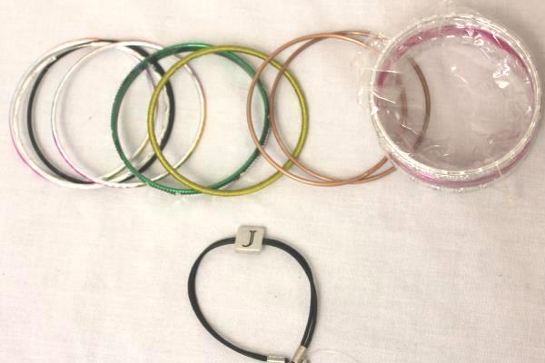 Huge Lot of 1.70 Lbs Of Bangle Bracelets Metal Silver Black Gold Amount 160