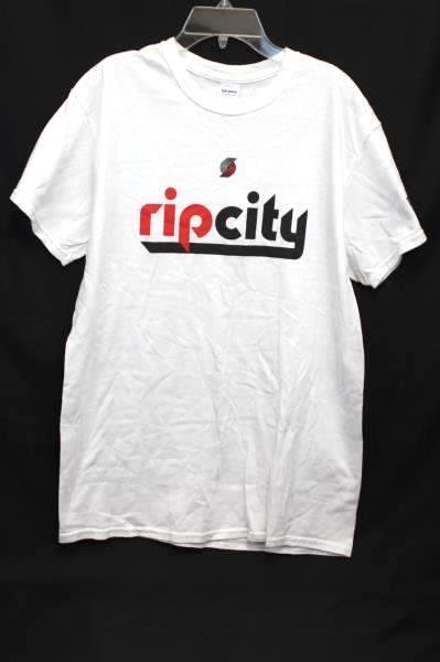 Men's Shirts Cambridge Blue Plaid Flannel M + Portland TrailBlazers Rip City T