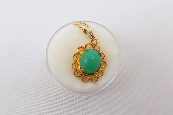 12kt Gold Filled Pendant and Earrings Set Apple Green Chrysoprase In Setting