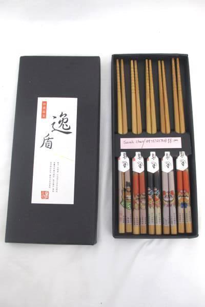 Lot of Six 1 Alloy Black and 5 Painted Wooden Chopsticks