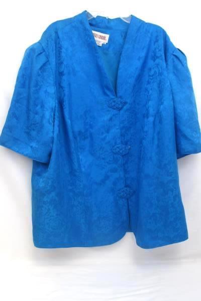 Women's Maggy London Silk Short Sleeve Button up Light Blue Size 22