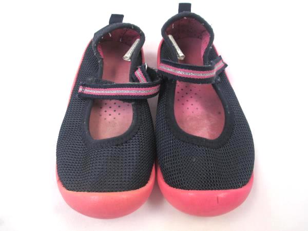 Osh Kosh Toddler Girl's Sandal Shoes / Water Shoes Pink Black Size 11