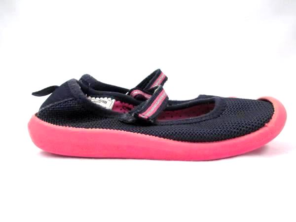 Osh Kosh Toddler Girl's Sandal Shoes / Water Shoes Pink Black Size 11