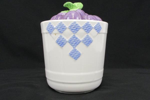 Vintage Pfaltzgraff Hopscotch Fruit Canister Kitchen Decor Ceramic USA