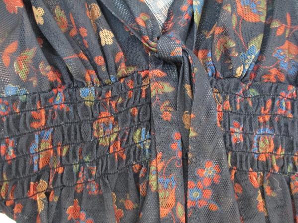 Eyeshadow Women's Shirt Dark Blue w/ Multi-Colored Floral Design Size Small