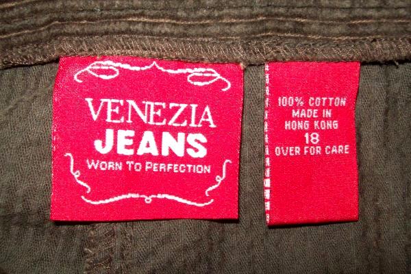 Venezia Jeans Worn To Perfection Women's Vest Size 16 Shorts Size 18